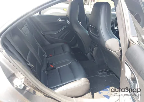 2018 Mercedes-Benz Cla 250 4Matic z USA, uszkodzony, nr VIN WDDSJ4GB2JN582102